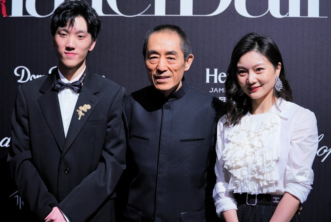 Con trai Truong Nghe Muu noi nghiep cha hinh anh