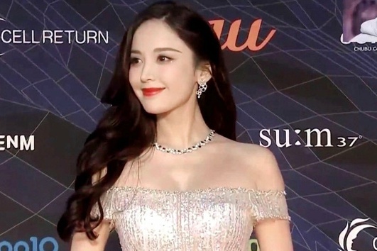 Khung hoang dien vien tai showbiz Trung Quoc hinh anh