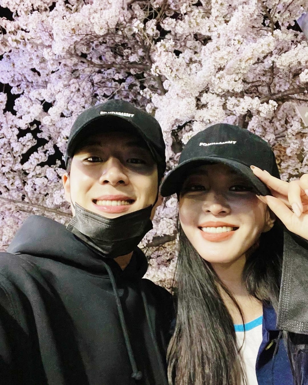 Ly do Han Ye Seul,  Lee Seung Gi phai cong khai hen ho anh 2