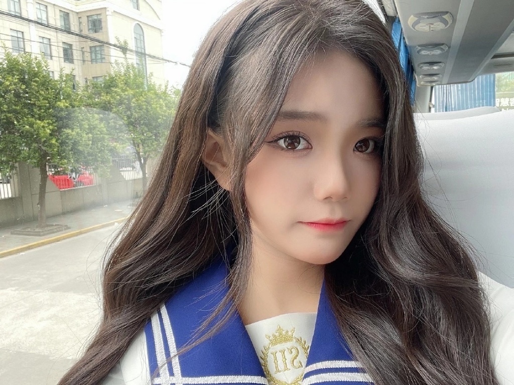 Nu ca si 21 tuoi giai nghe vi mac ung thu hinh anh