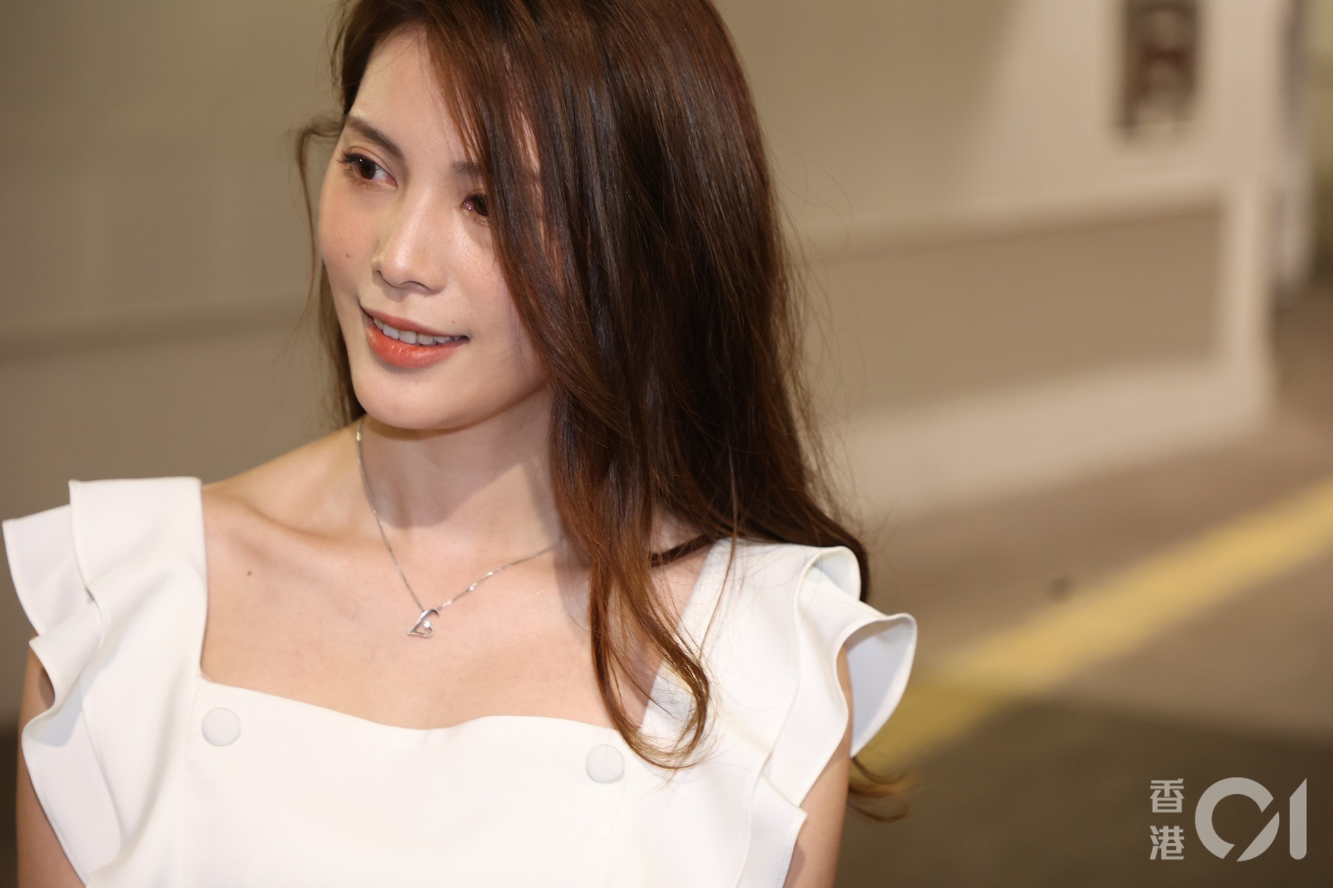 Hoa hau Hong Kong 2021 anh 5