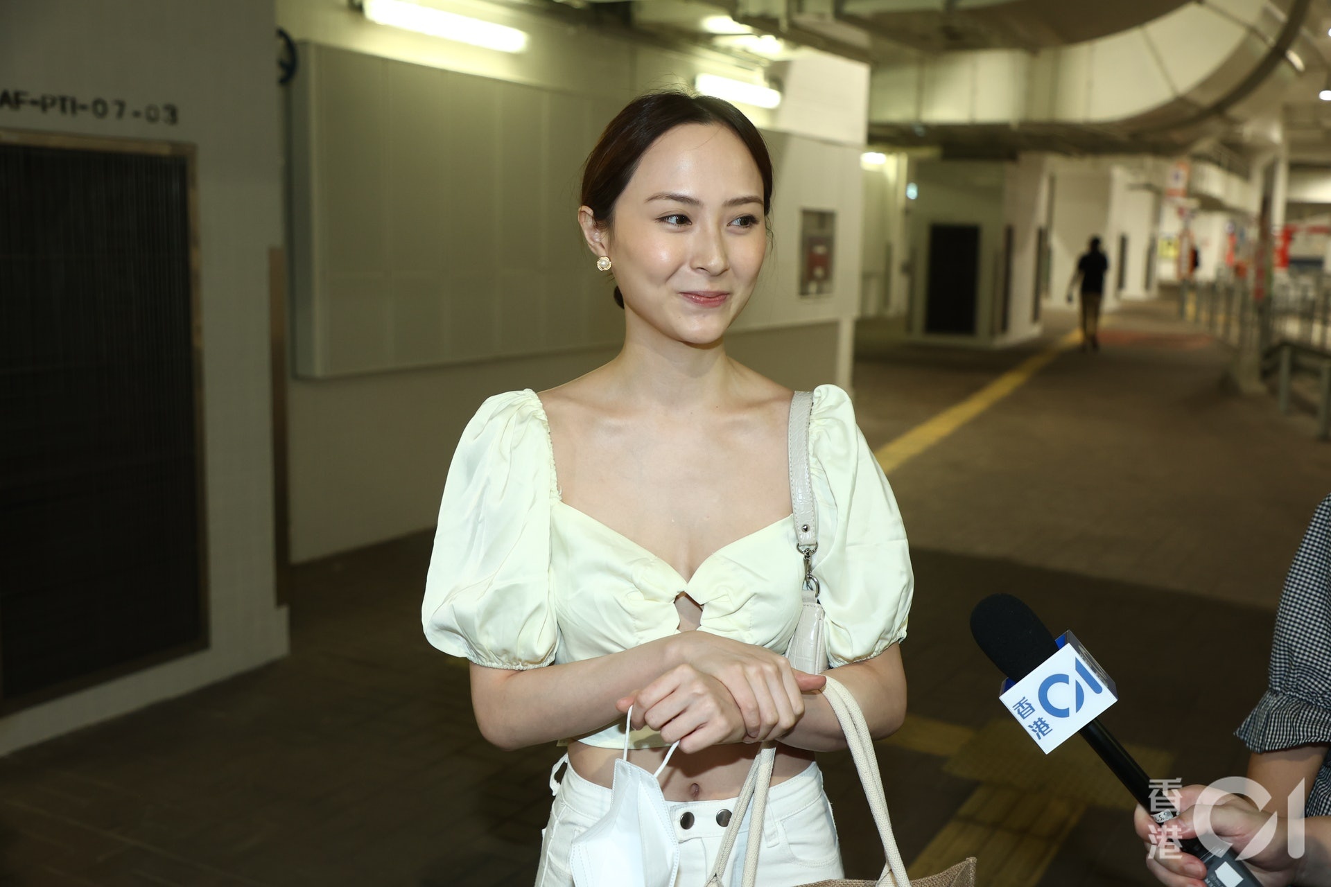 Hoa hau Hong Kong 2021 anh 7