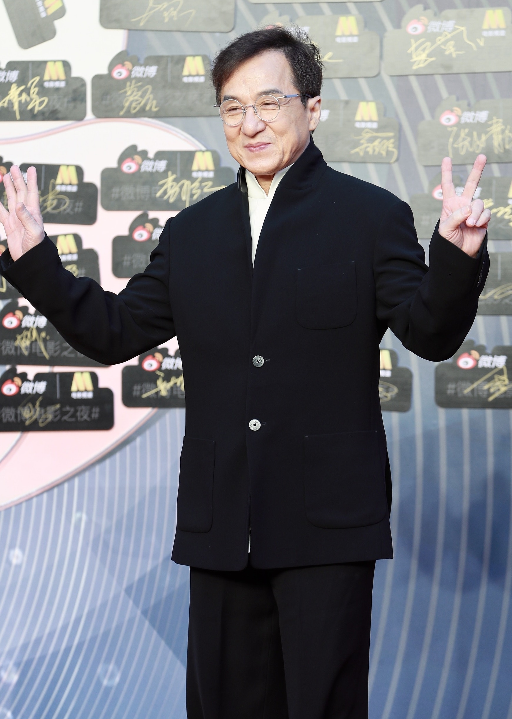 Thanh Long vuong tin ly hon anh 1