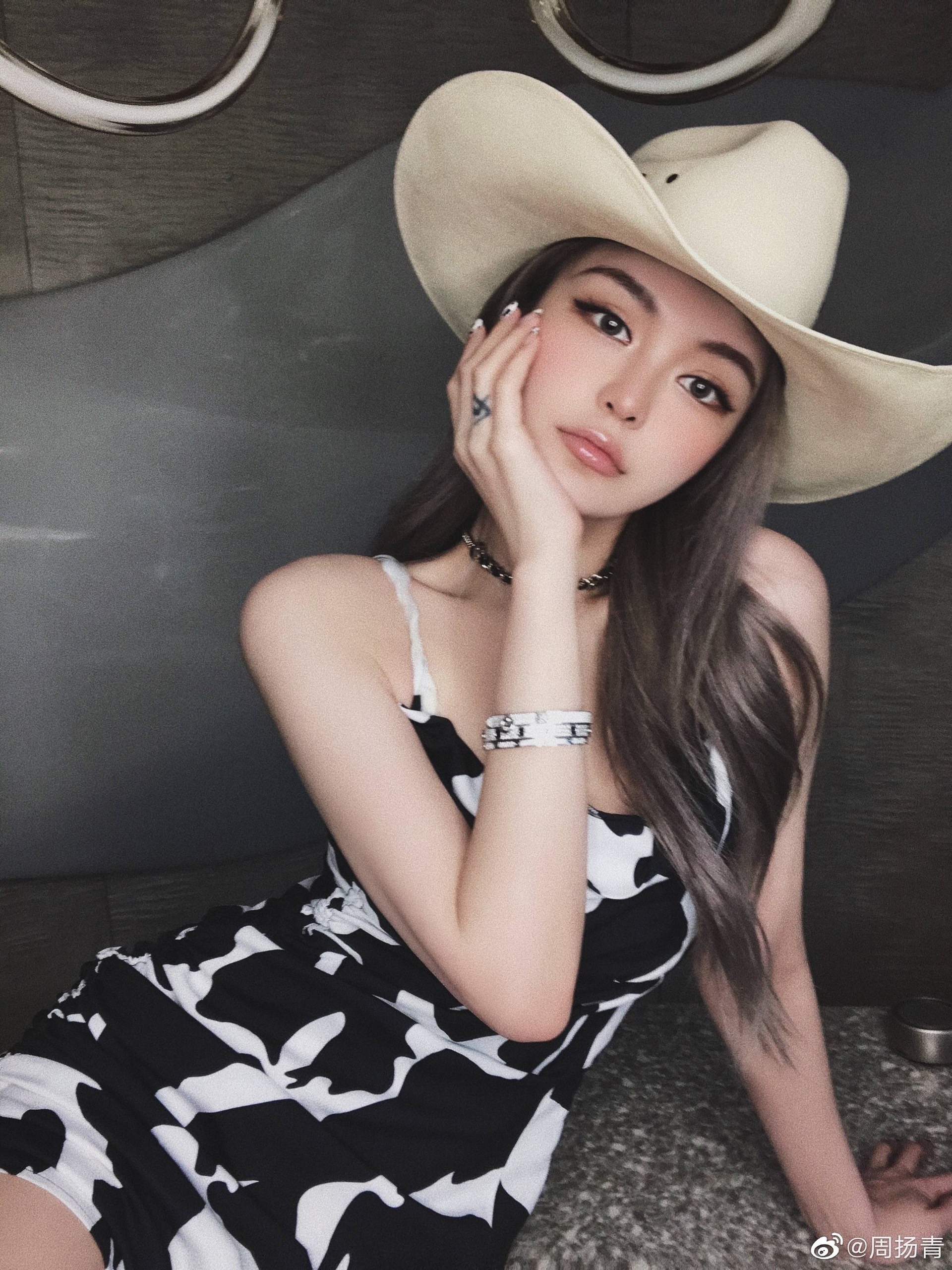 Chau Duong Thanh hen ho anh 2