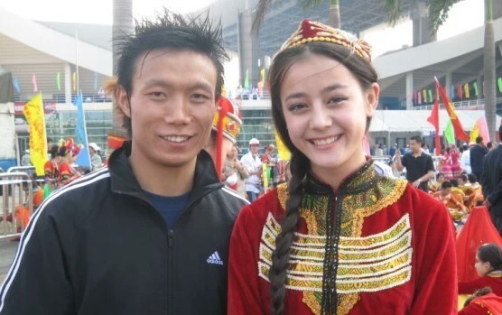 Thoi thieu nu cua Dich Le Nhiet Ba anh 4