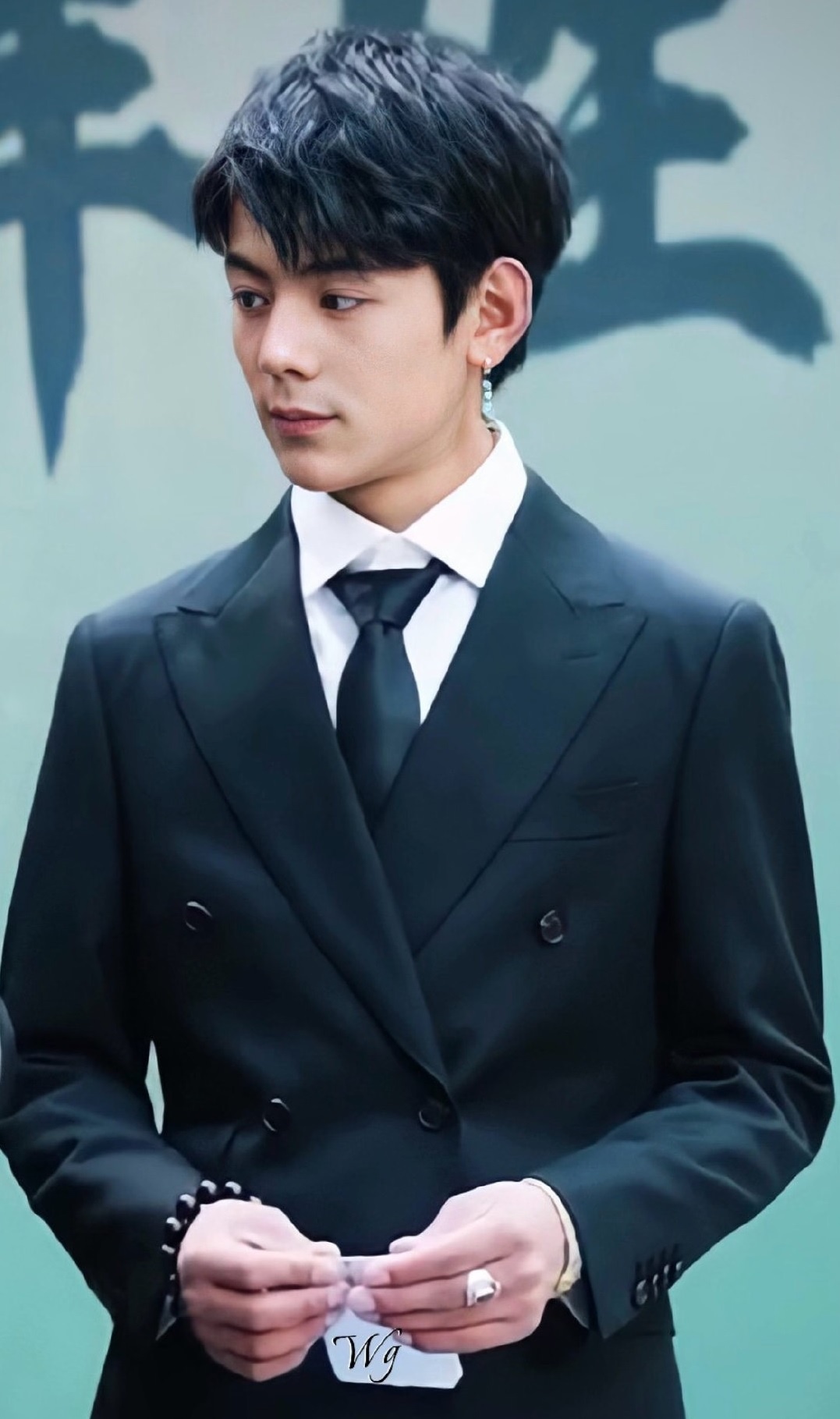 Chang trai chan bo nguoi Tay Tang quay show cung Huynh Hieu Minh anh 2