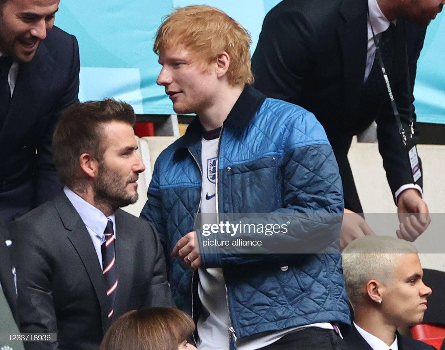 David Beckham, Ed Sheeran dự khán trận Anh - Đức ảnh 1 David Beckham, Ed Sheeran du khan tran Anh - Duc anh 1