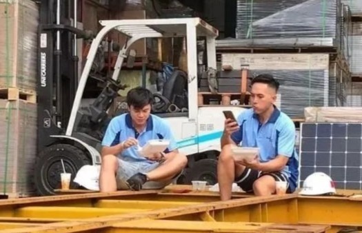 Hon 1.000 nghe si Hong Kong that nghiep hinh anh