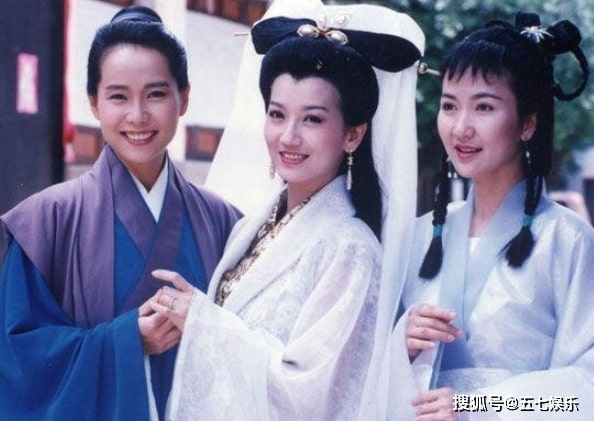 Trieu Nha Chi dien Bach Xa o tuoi 67 anh 3