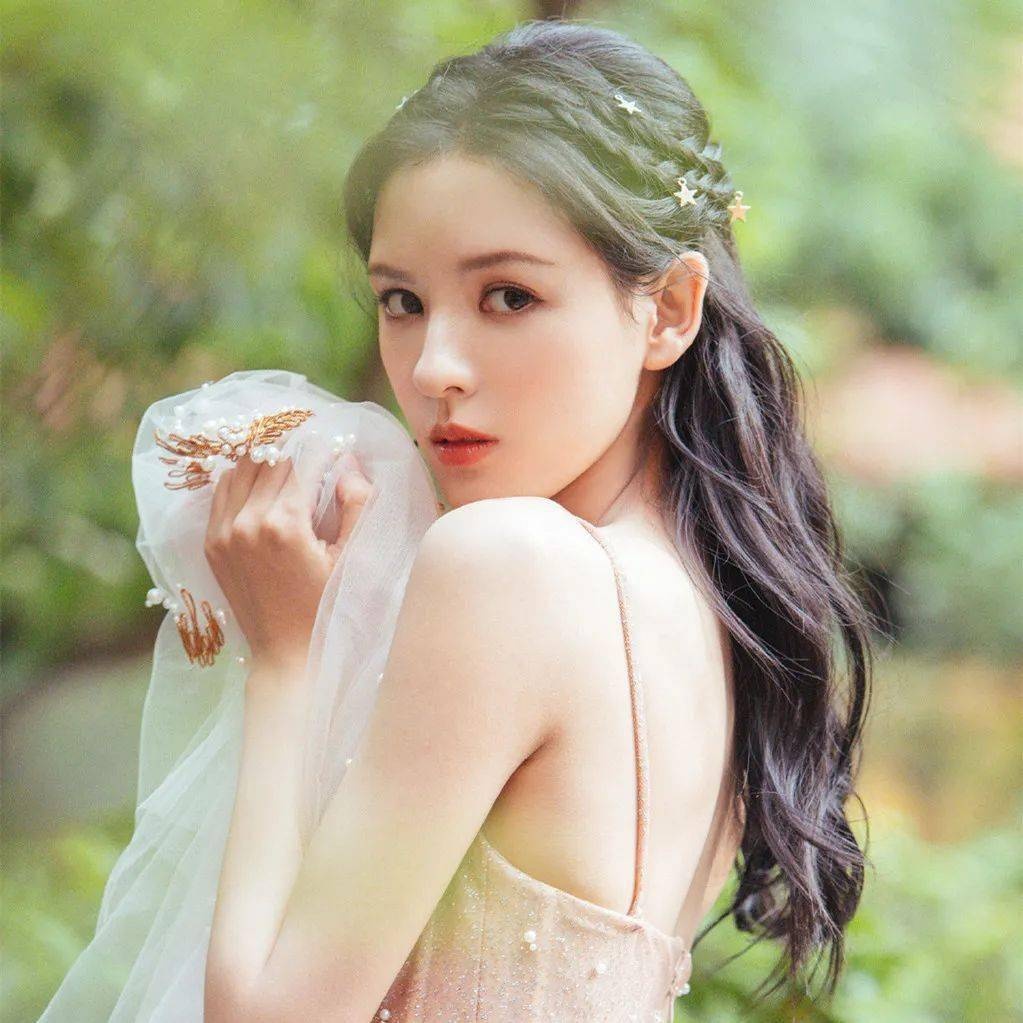 Truong Du Hi phau thuat tham my anh 4