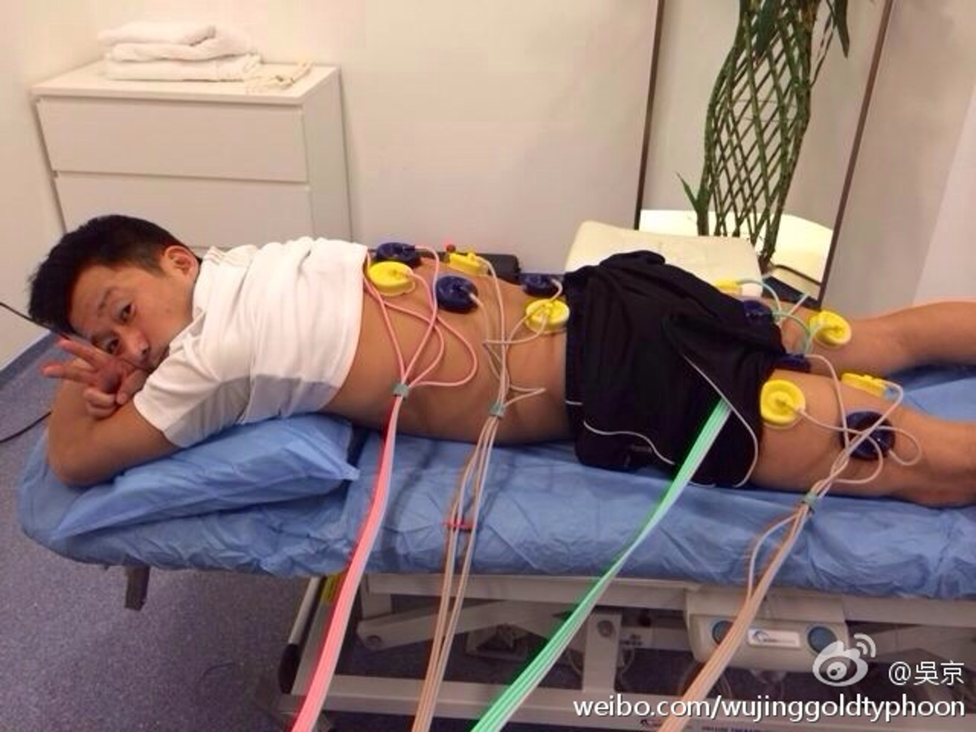 Ngo Kinh va nhung chan thuong tan pha co the anh 7