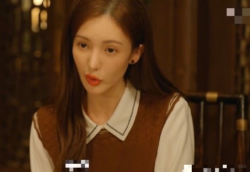 Bi kich phau thuat tham my cua sao Hoa ngu anh 6