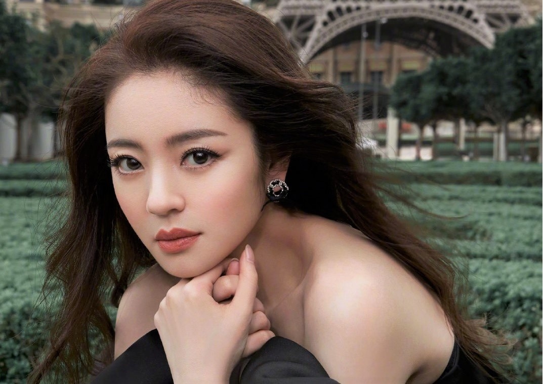 An Di Hien chua voi tro lai dong phim hinh anh