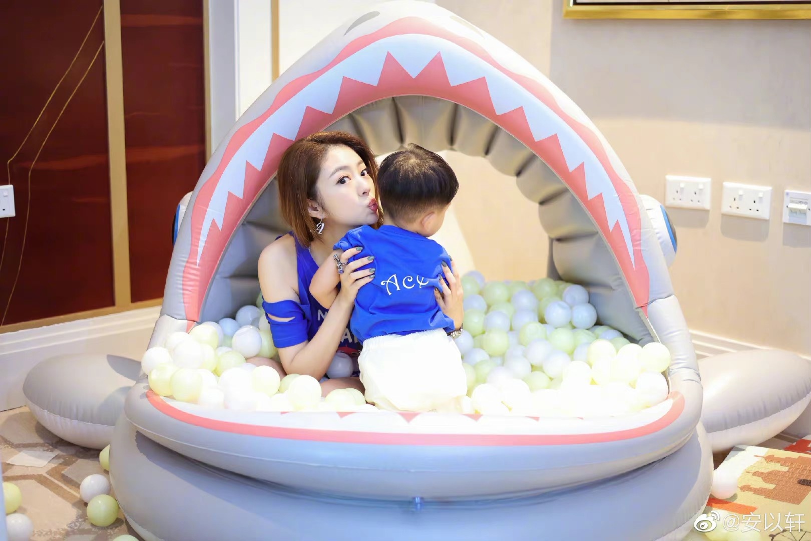 Gia đình An Dĩ Hiên ảnh 2 Gia dinh An Di Hien anh 2