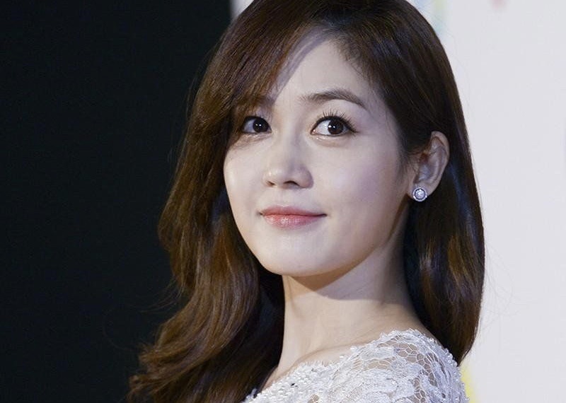 Sung Yuri mang song thai o tuoi 40 hinh anh