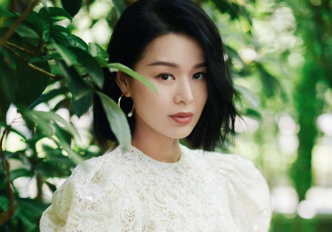 Ho Hanh Nhi phu nhan bi tram cam sau sinh hinh anh