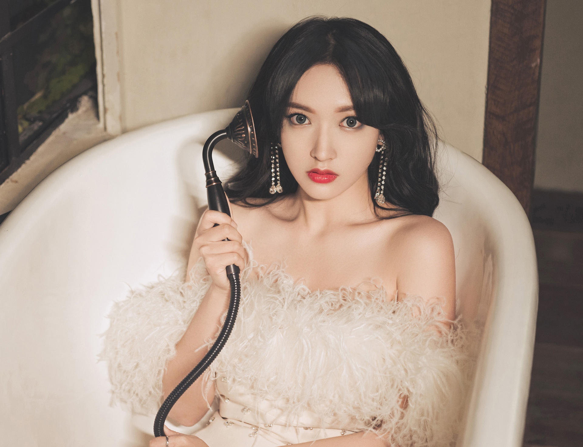 Nu than tuong gen Z bi chi trich vi quyen gop it anh 1