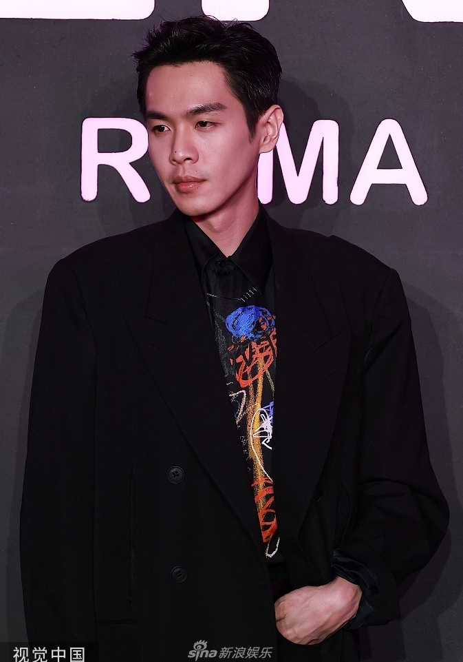 Trieu Vy va dan sao tai su kien thoi trang anh 11