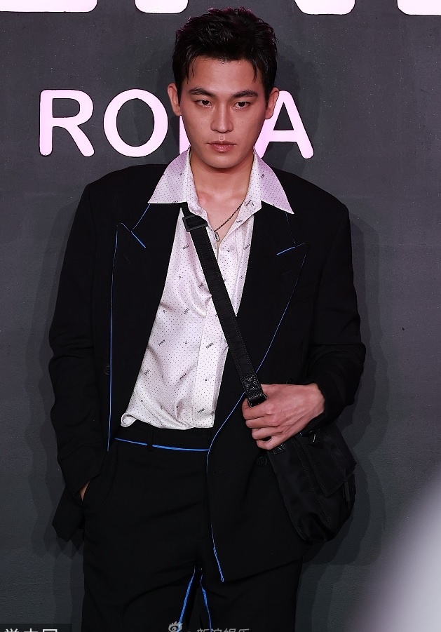 Trieu Vy va dan sao tai su kien thoi trang anh 10