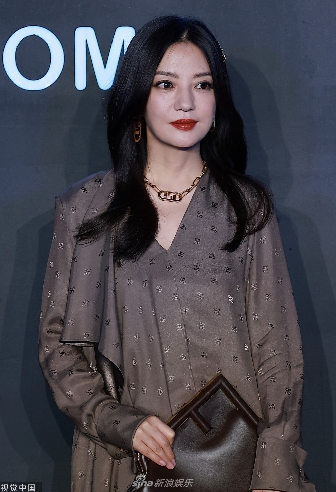 Trieu Vy va dan sao tai su kien thoi trang anh 1