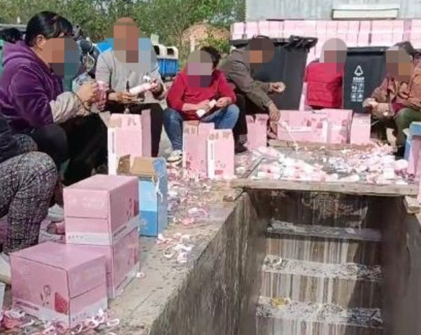 Thần tượng Trung Quốc vướng bê bối ảnh 5 Than tuong Trung Quoc vuong be boi anh 5