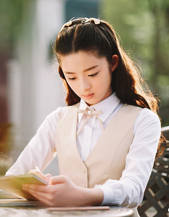 Sao nhi 14 tuoi thay the Luu Diec Phi anh 10