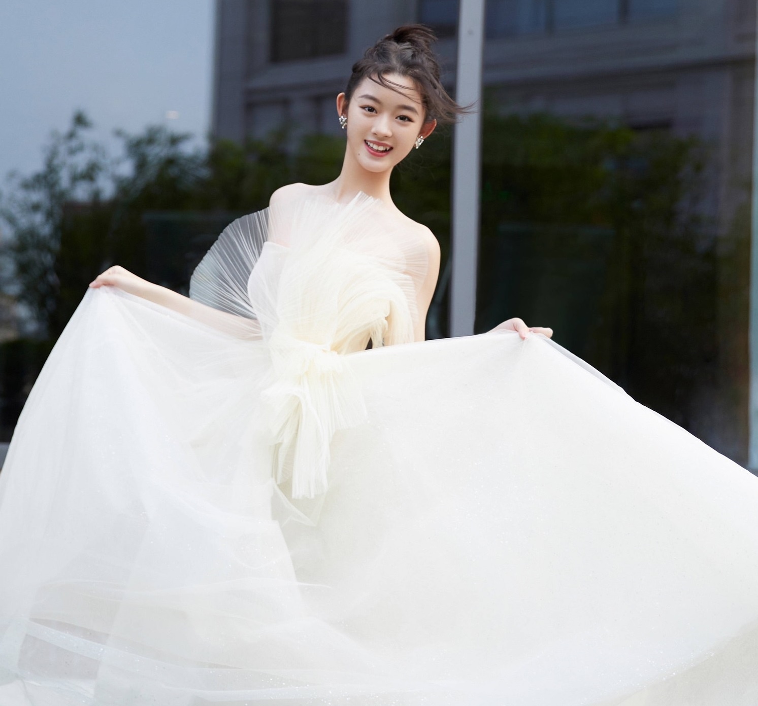 Sao nhi 14 tuoi thay the Luu Diec Phi anh 3