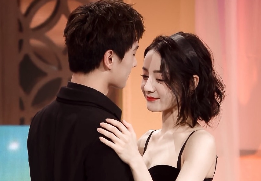 Địch Lệ Nhiệt Ba sánh đôi cùng tài tử Dương Dương ảnh 3 Dich Le Nhiet Ba sanh doi cung tai tu Duong Duong anh 3