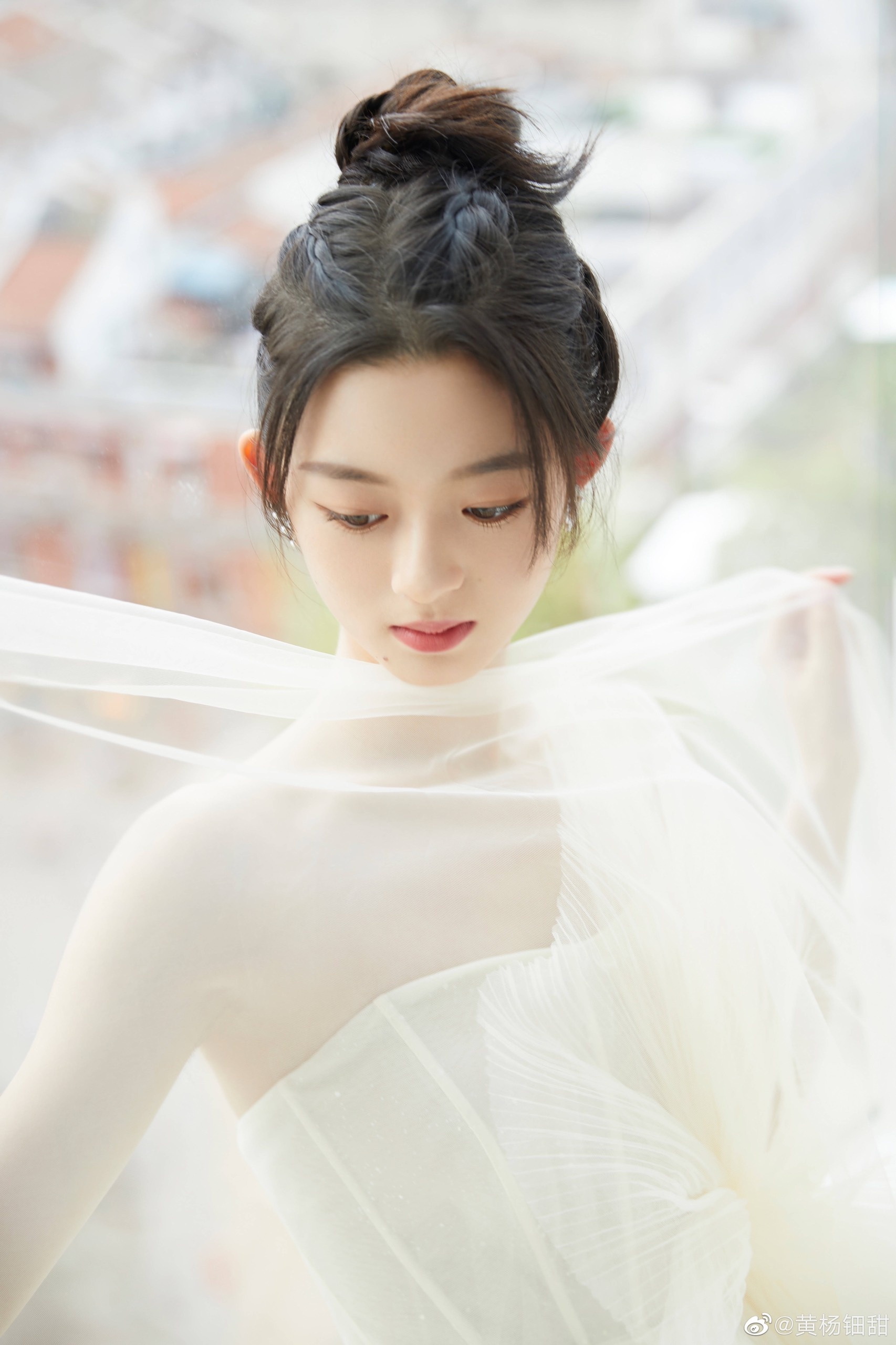 Sao nhi 14 tuoi thay the Luu Diec Phi anh 2