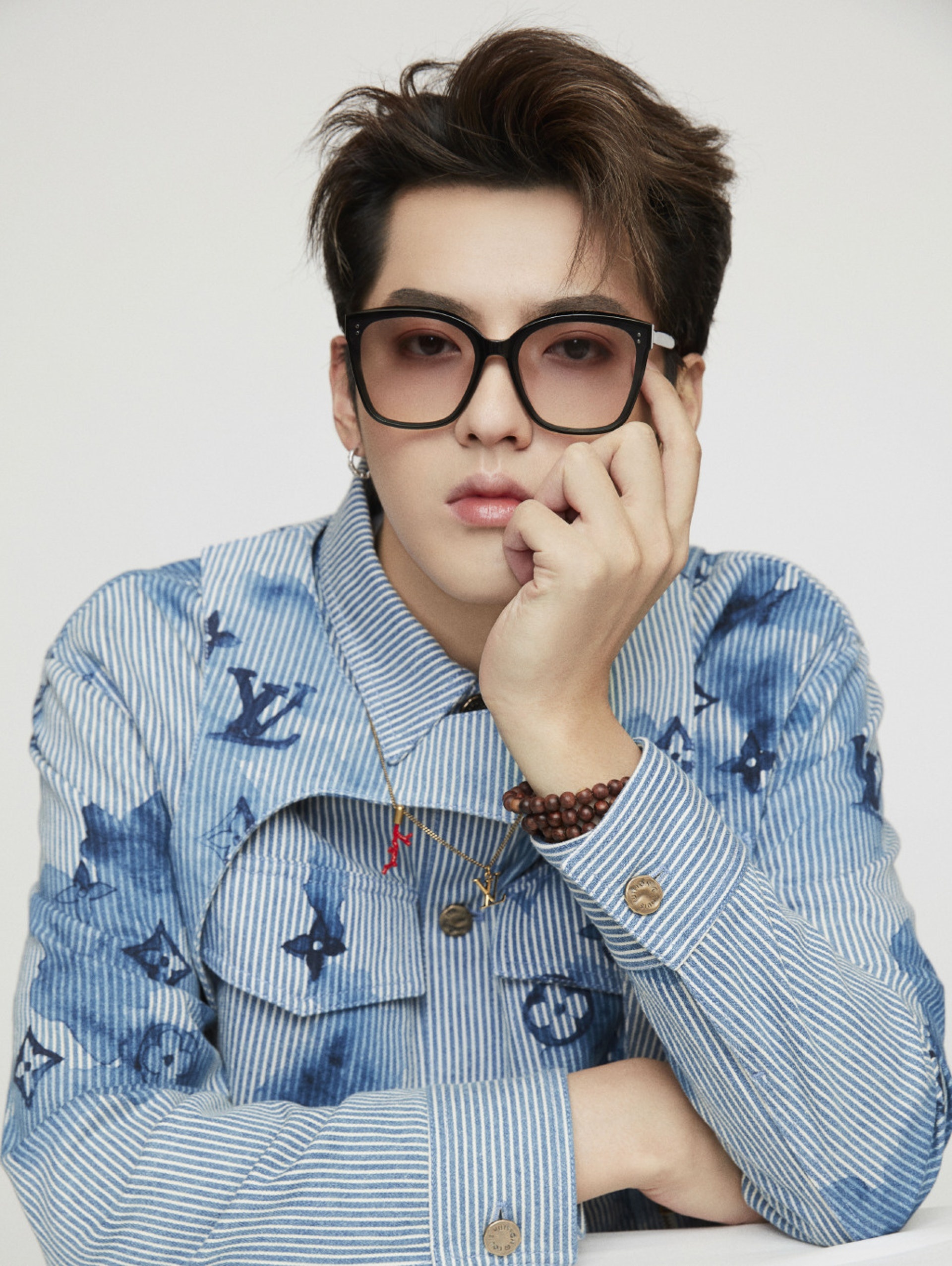 Ngô Diệc Phàm trốn thuế ảnh 2 Ngo Diec Pham tron thue anh 2