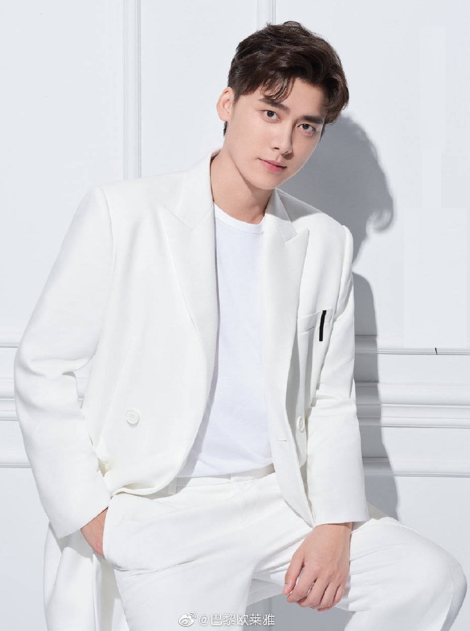 Sao Hoa ngu bi nghi la dong loa voi Ngo Diec Pham anh 8