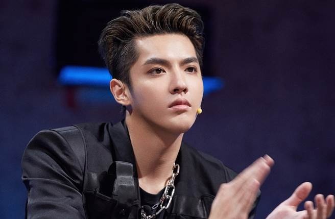 Ngo Diec Pham xin tai ngoai de tri benh hinh anh