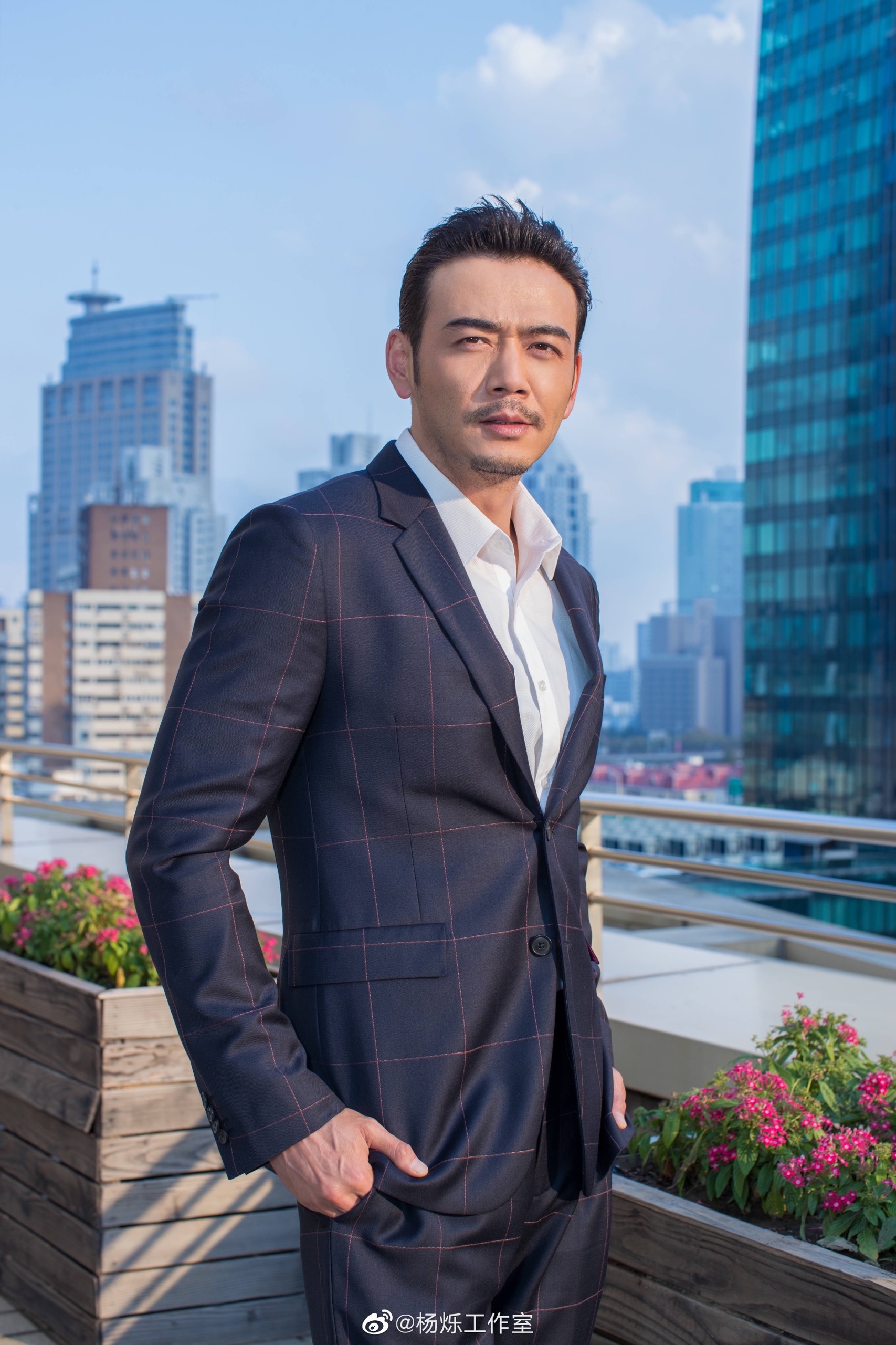 Sao Hoa ngữ ký cam kết giữ gìn đạo đức ảnh 1 Sao Hoa ngu ky cam ket giu gin dao duc anh 1