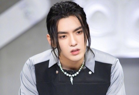 Ngo Diec Pham tiep tuc bi kien hinh anh