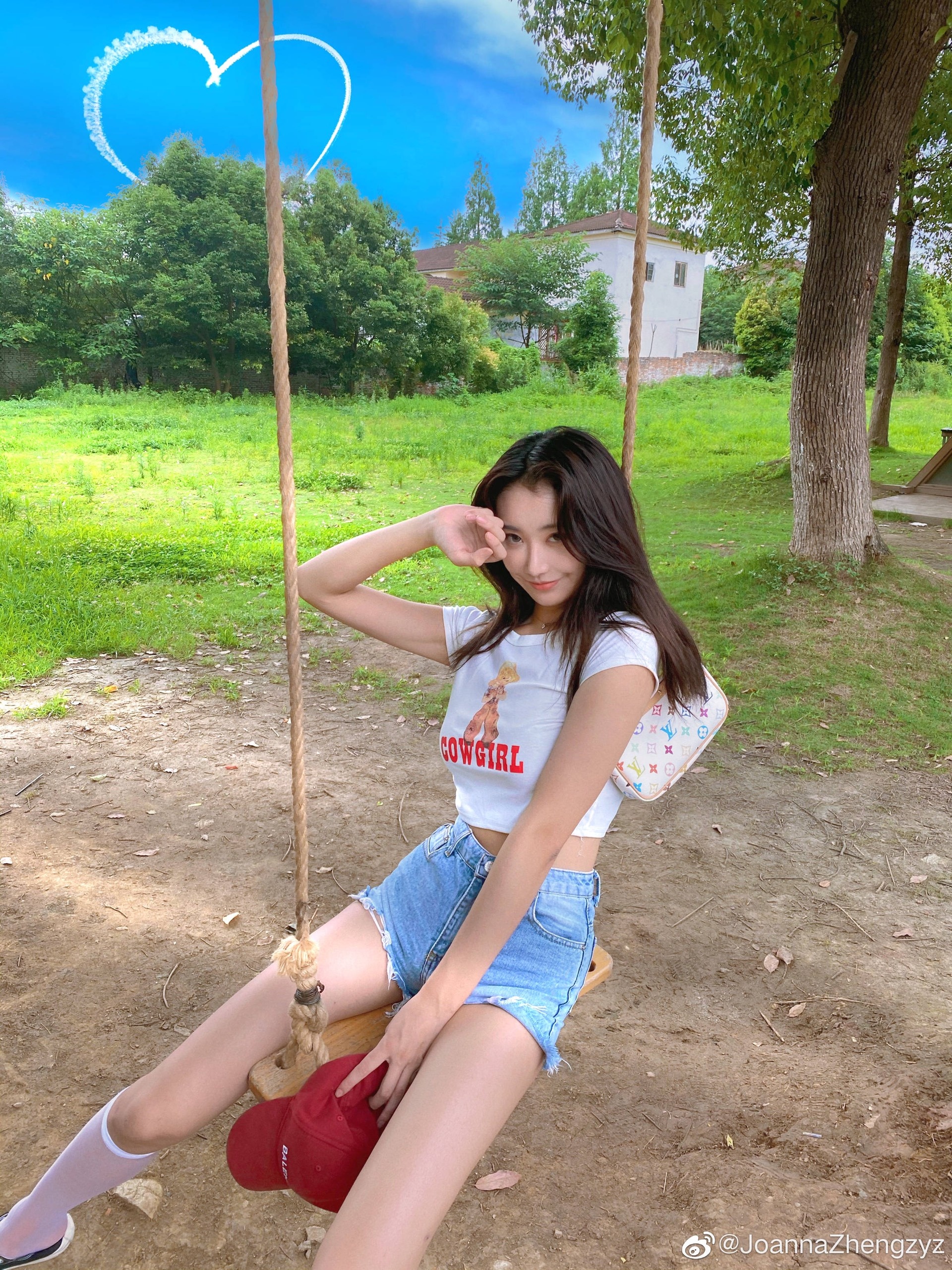 Nữ thạc sĩ lên tiếng về tin là vợ cũ của Ngô Diệc Phàm ảnh 1 Nu thac si len tieng ve tin la vo cu cua Ngo Diec Pham anh 1