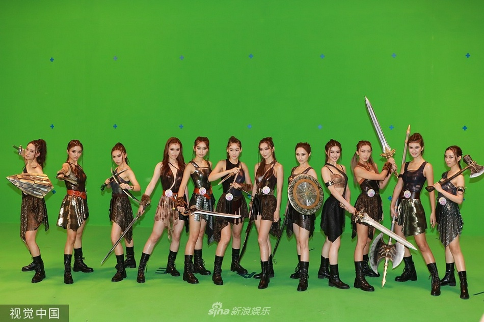 Hoa hau Hong Kong bi phan ung anh 2