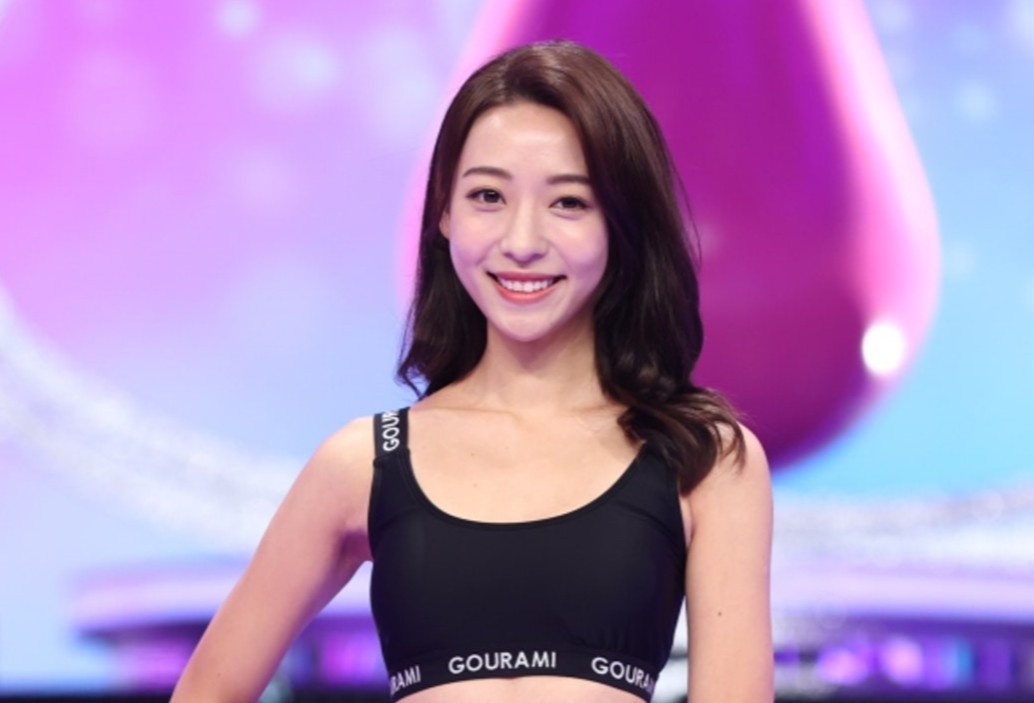 Top 20 Hoa hau Hong Kong trinh dien truoc dem ban ket hinh anh