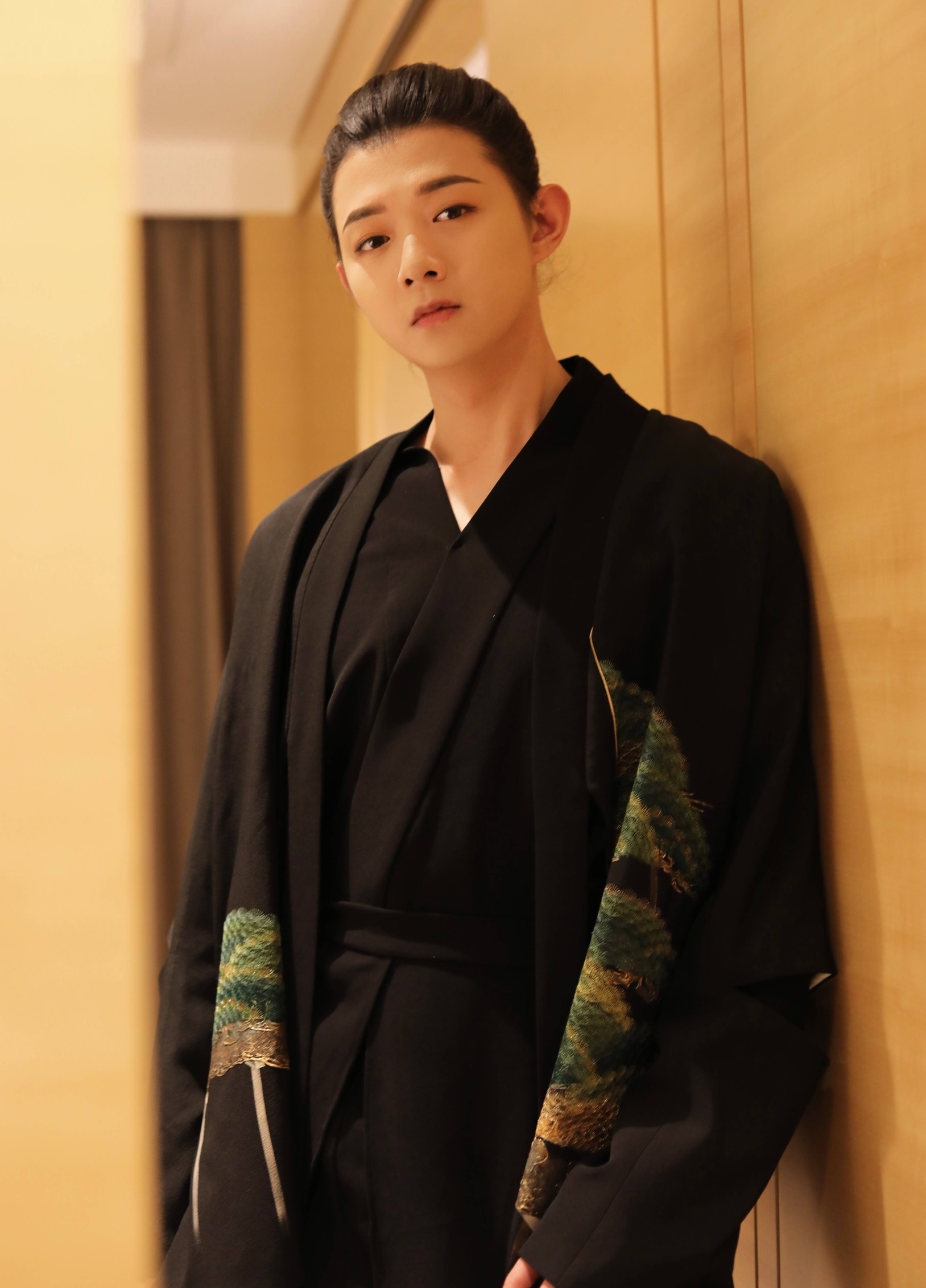 Showbiz Hoa ngữ siết hoạt động ảnh 6 Showbiz Hoa ngu siet hoat dong anh 6