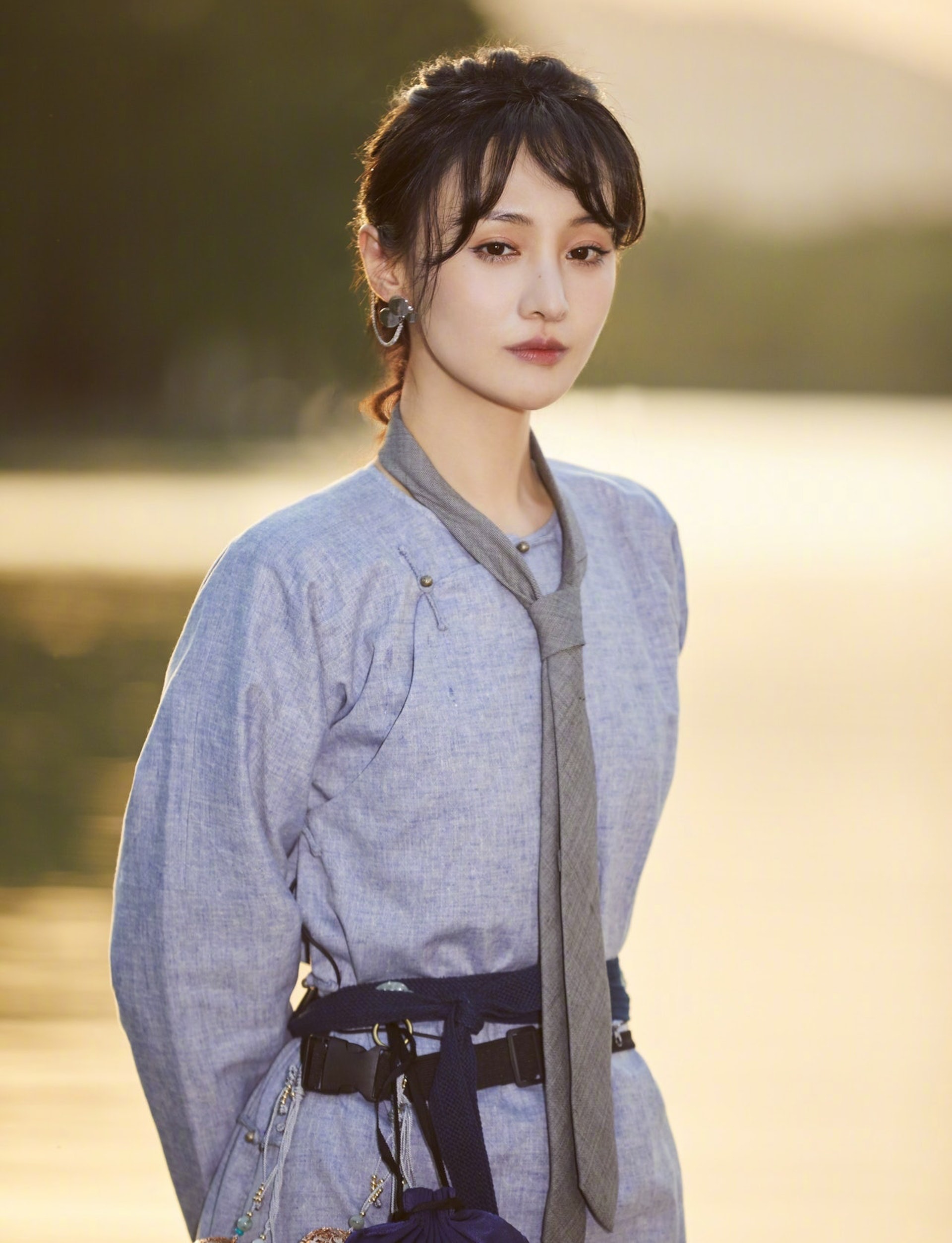 Trinh Sang tron thue anh 1