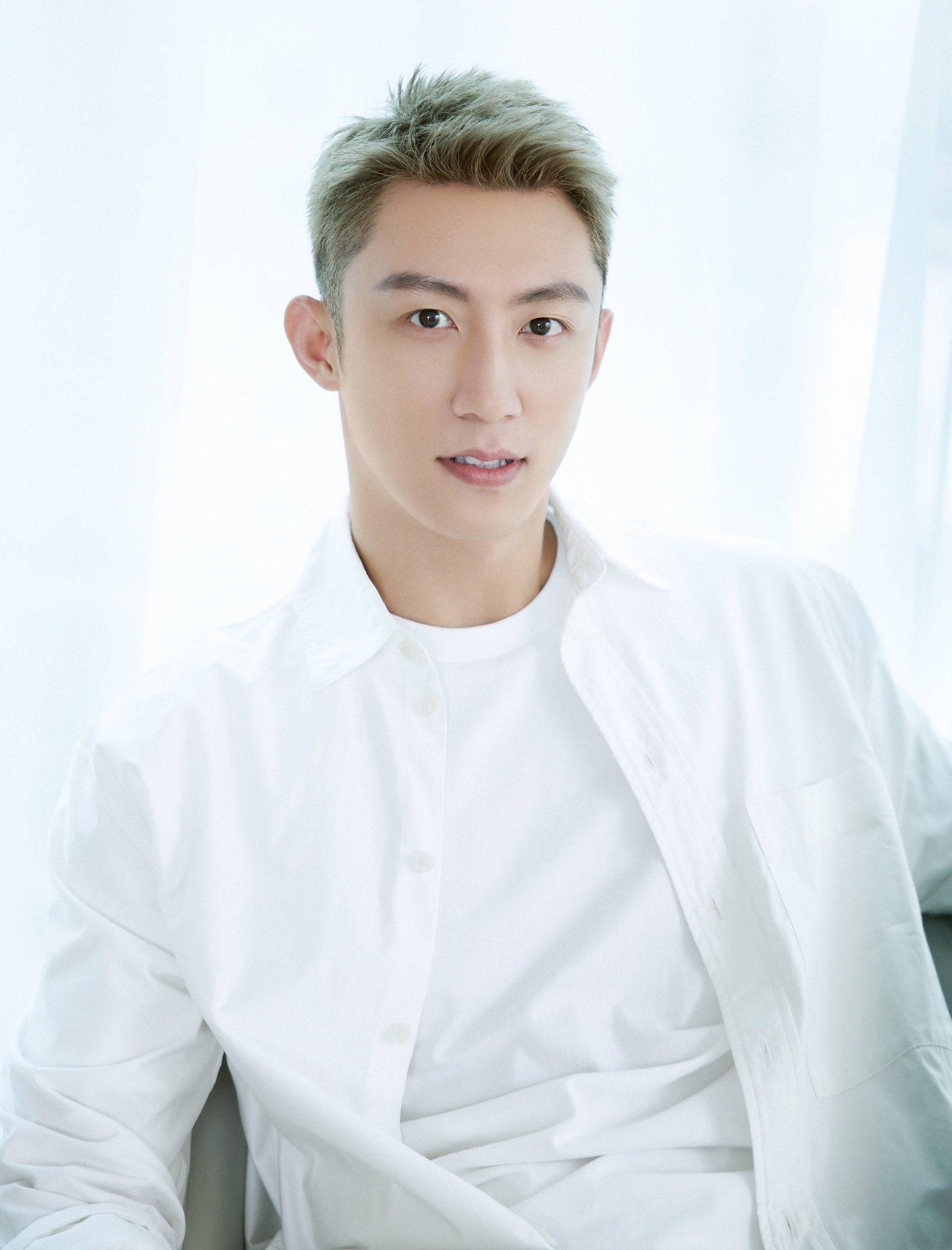 Triệu Vy và hàng chục nghệ sĩ bị xử lý ảnh 5 Trieu Vy va hang chuc nghe si bi xu ly anh 5