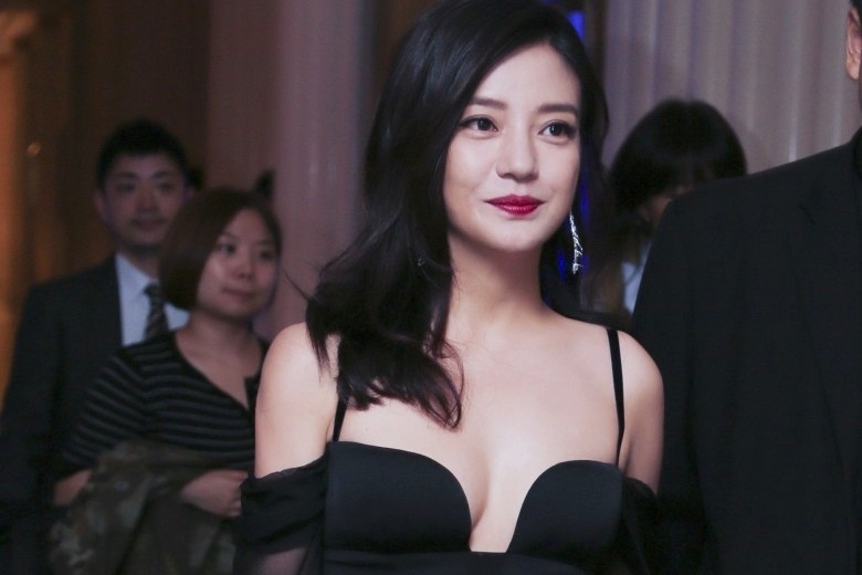 Nguoi Trung Quoc noi gi ve viec Trieu Vy bi duoi khoi showbiz? hinh anh