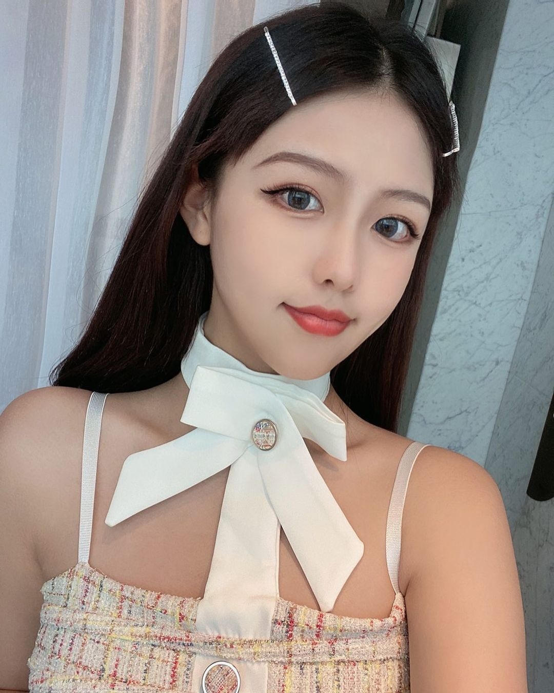 Chau Tinh Tri hen ho co gai 17 tuoi anh 2