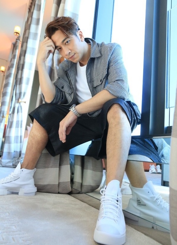 Ngo Trac Hy hen ho anh 1