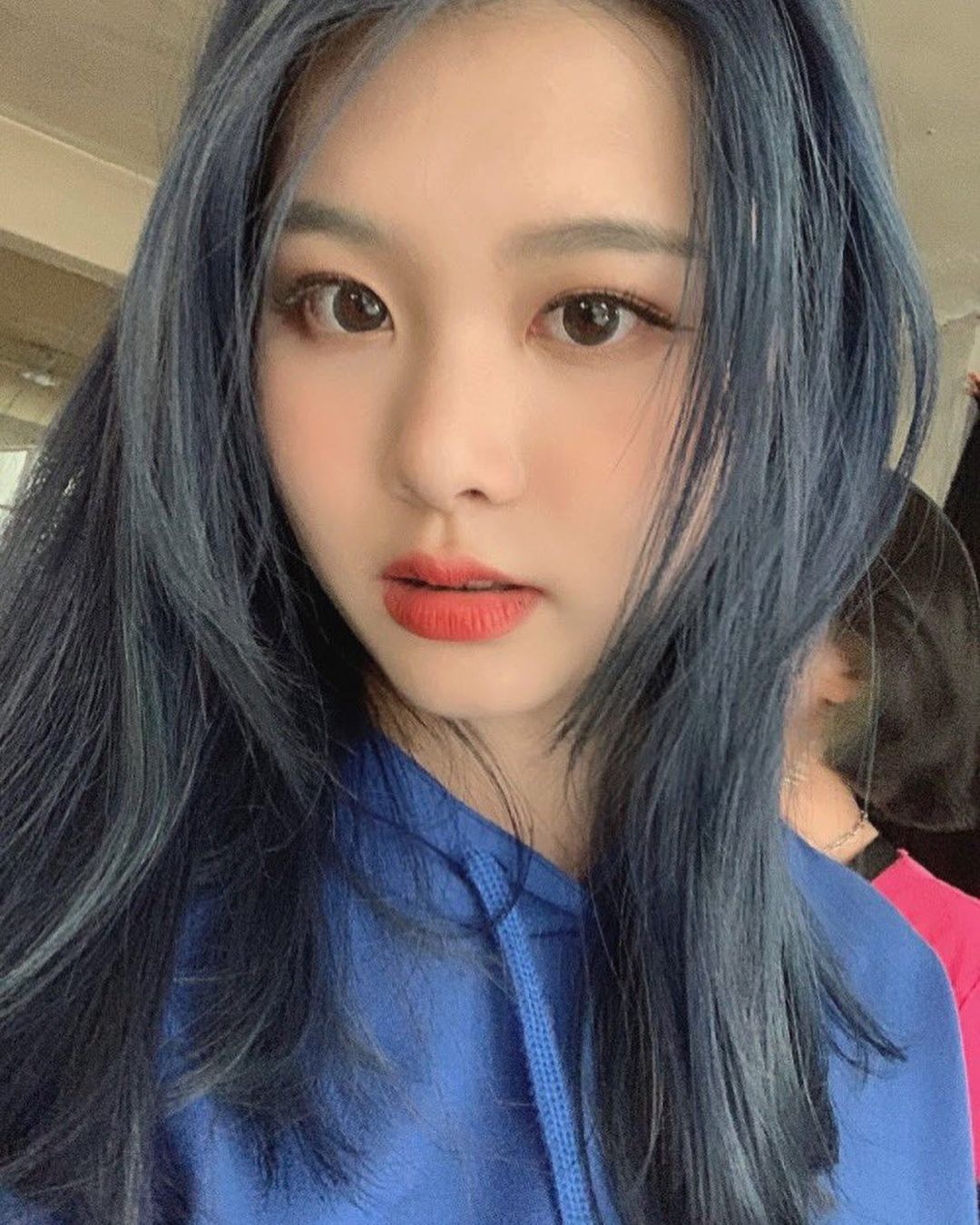 Nu idol Han bi miet thi ngoai hinh,  Swan,  Purple Kiss anh 3