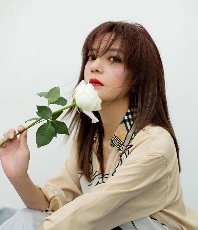 Triệu Vy bị tẩy chay ảnh 2 Trieu Vy bi tay chay anh 2