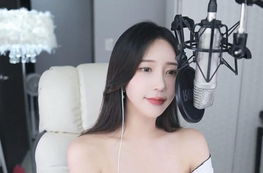 MC truc tuyen Trung Quoc bi siet chat hoat dong hinh anh