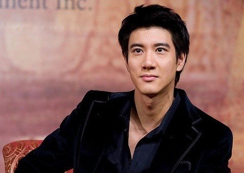 Vuong Luc Hoanh xin loi vi vi pham lenh cach ly hinh anh