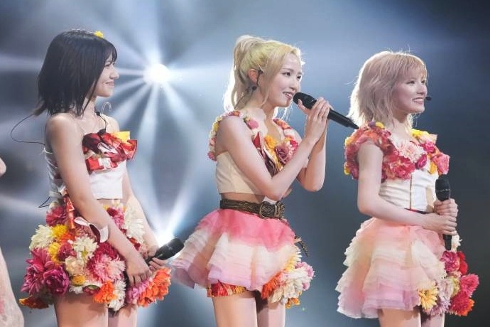 Show moi cua nhom nhac AKB48 bi huy chieu hinh anh