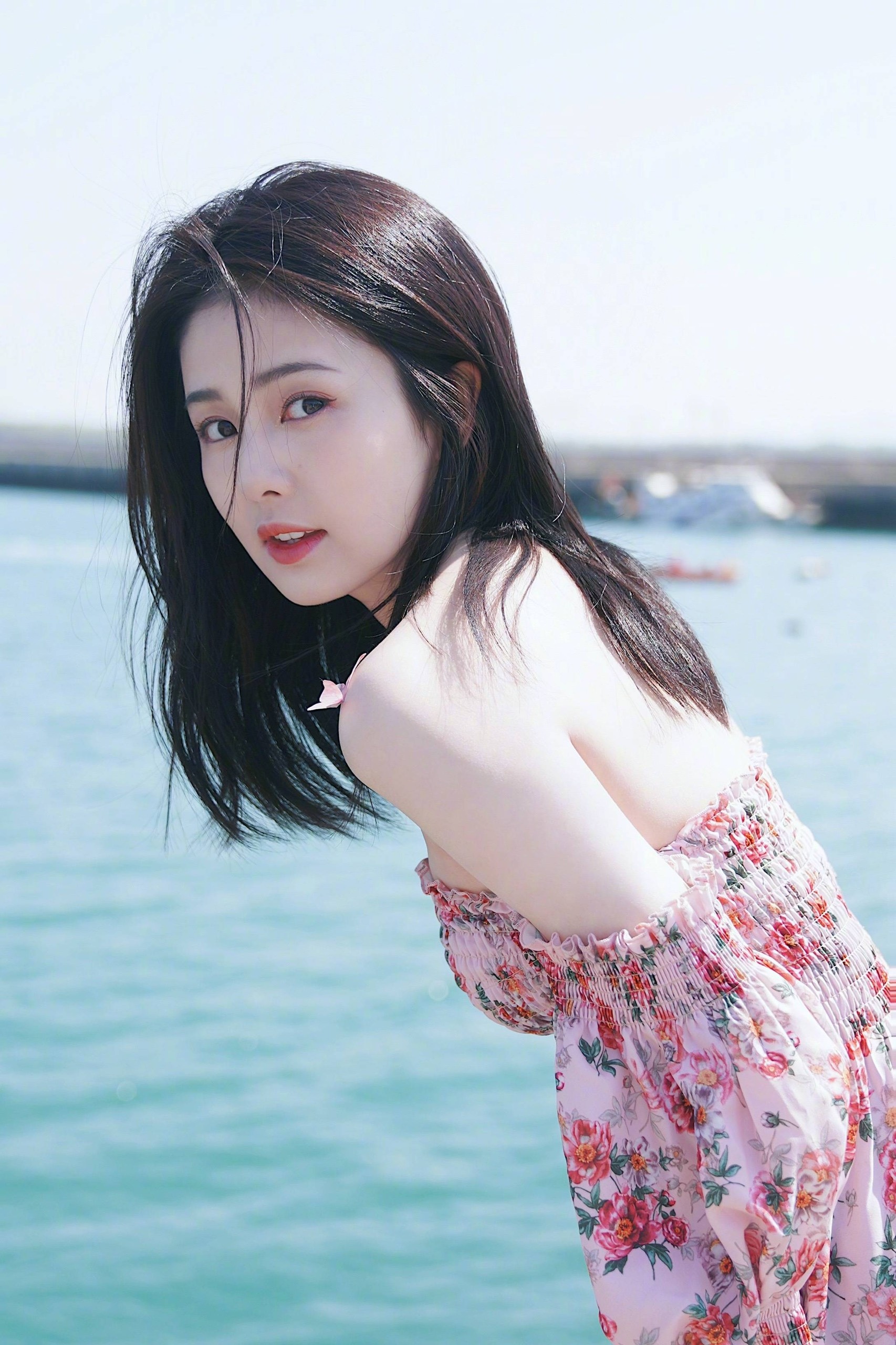 Thái Từ Khôn và Lucas bị loại khỏi show sau bê bối ảnh 4 Thai Tu Khon va Lucas bi loai khoi show sau be boi anh 4