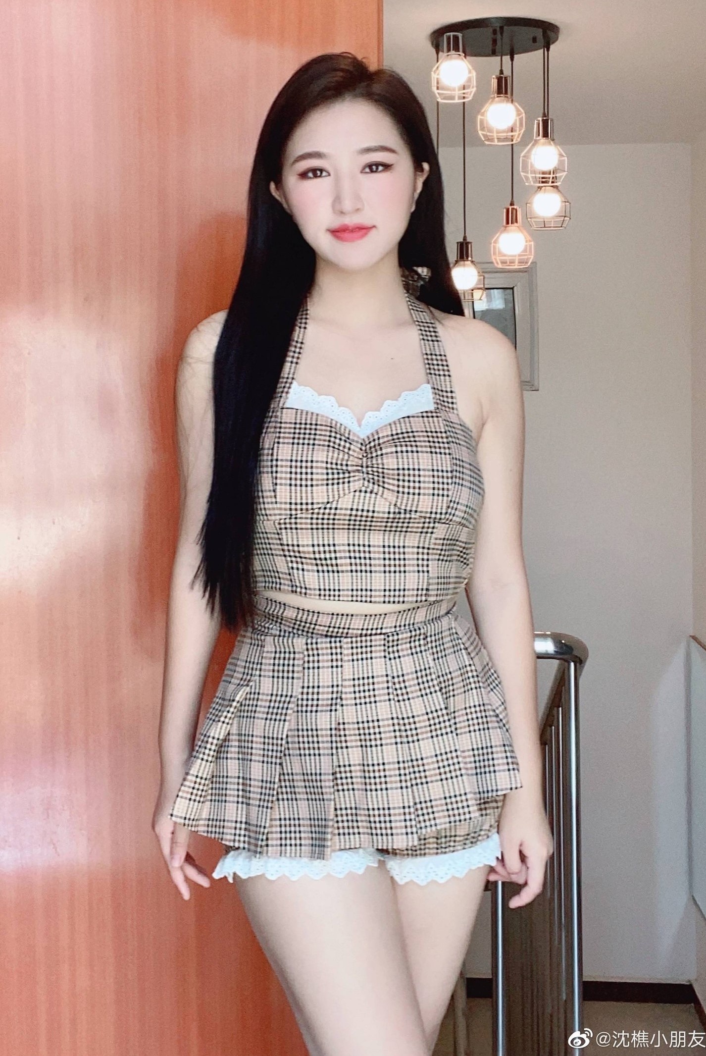 Sao nữ điều hành đường dây sản xuất phim khiêu dâm ảnh 3 Sao nu dieu hanh duong day san xuat phim khieu dam anh 3